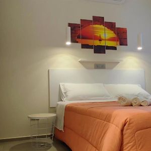 Baccaro'S Home B&B
